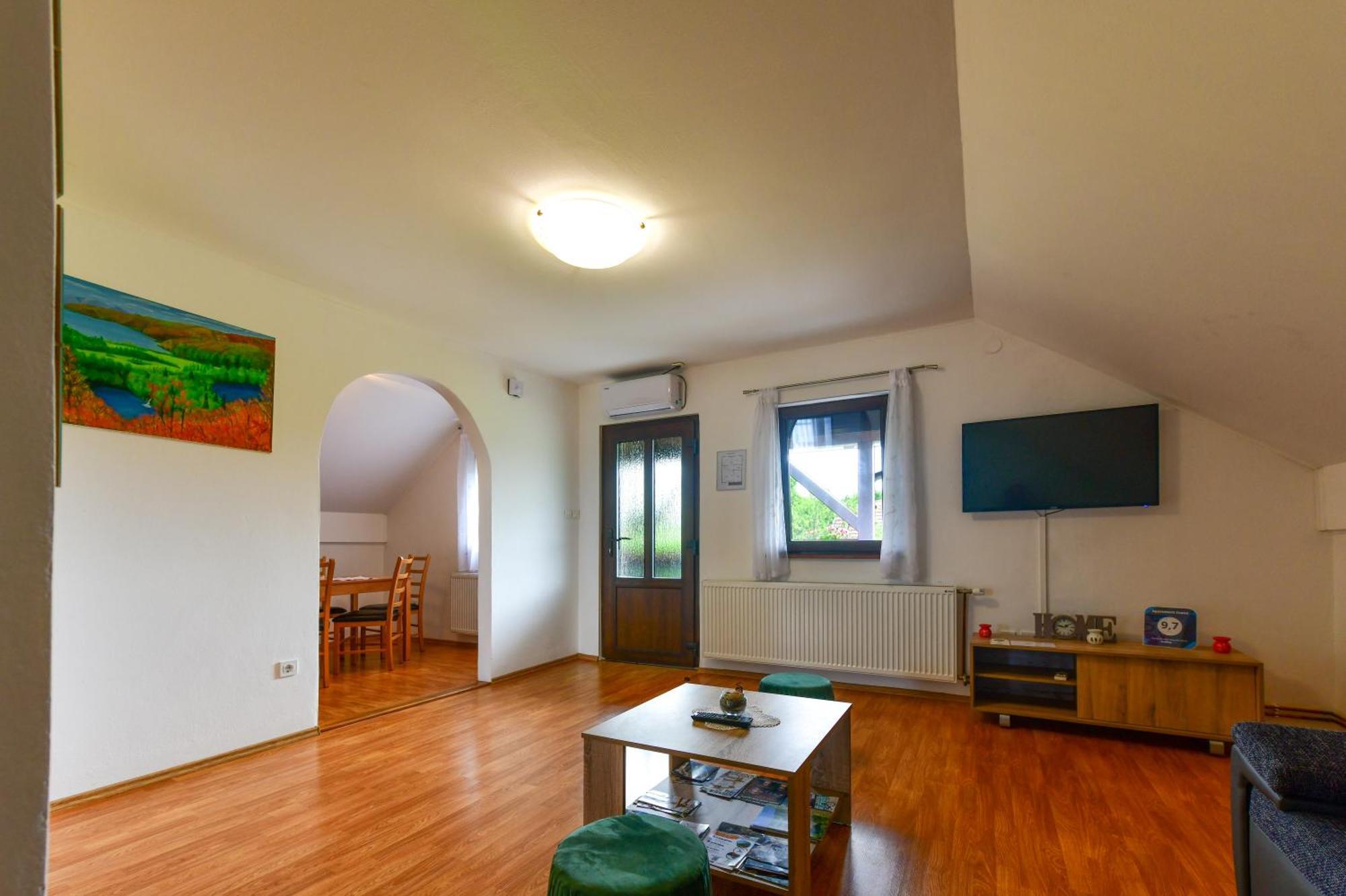 Ivano Apartment *